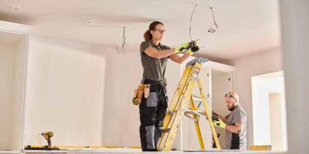Best Outdoor Lighting Installation  in Hellertown, PA